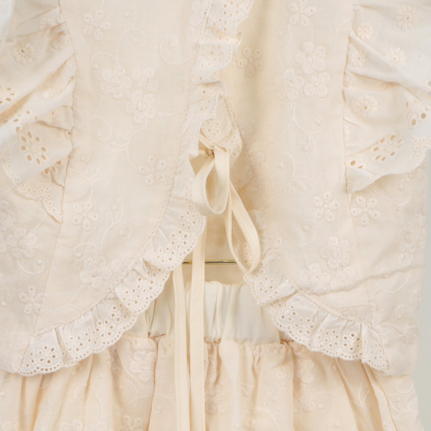 Set Broderie Anglaise