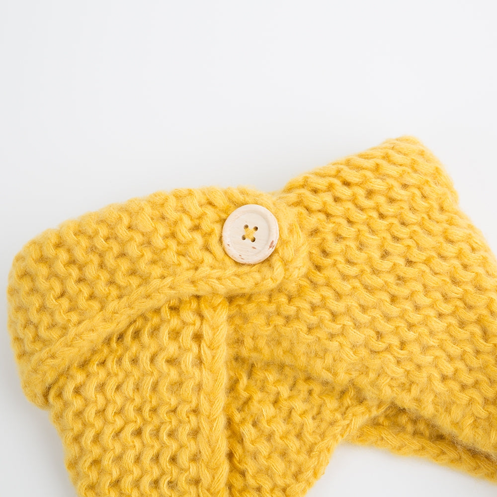 Strickschal Knöpfe curry