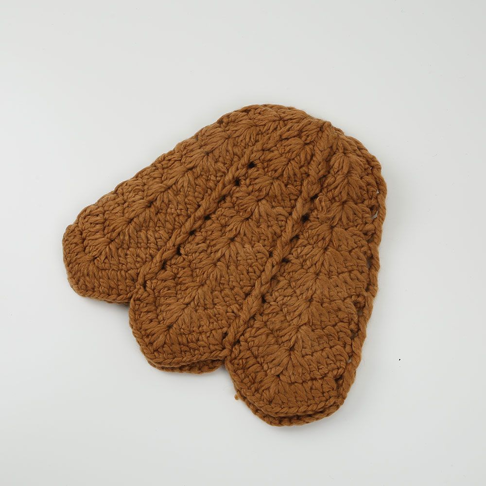 Strickmütze Blütenkrone braun