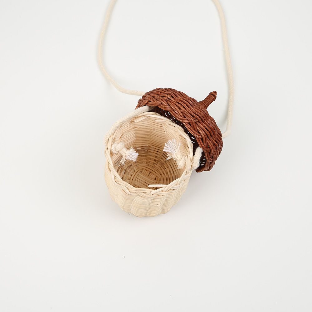 Rattantasche Nussform